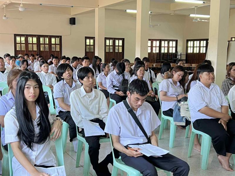 13. โครงการมอบใบประกาศนียบัตรผู้สำเร็จการศึกษา ประจำภาคเรียนที่ 1 ปีการศึกษา 2568